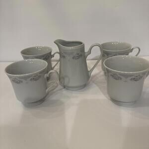 Vintage Porcelain Havershire Blue Flowers 4 Tea Cups W Creamer - Chip On 1 Cup